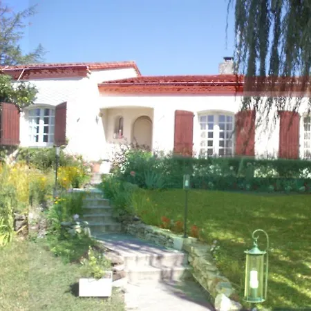 Au Soleil D'albi Bed & Breakfast 2*