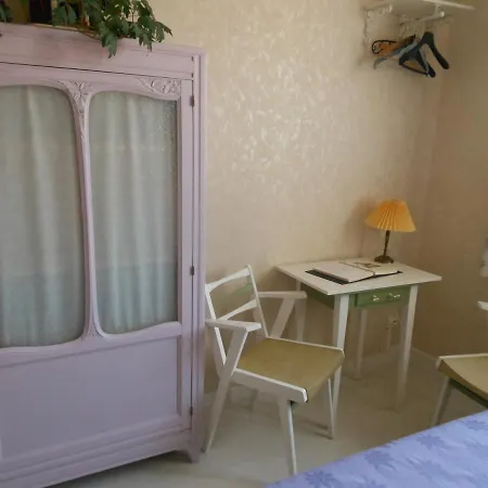 Bed & Breakfast Au Soleil D'albi 2*